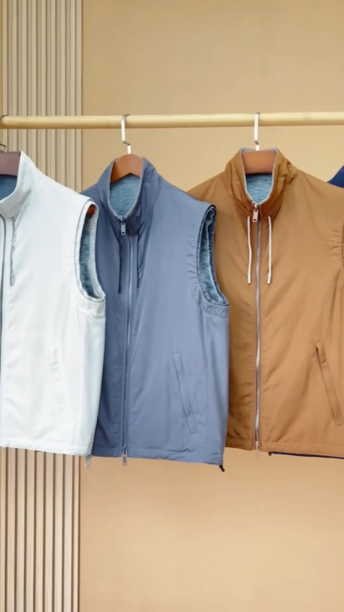 Loro Piana Veste Sans Manches Homme - Élégance Décontractée et Confort Optimal 1 Loro Piana Veste Sans Manches Homme - Élégance Décontractée et Confort Optimal