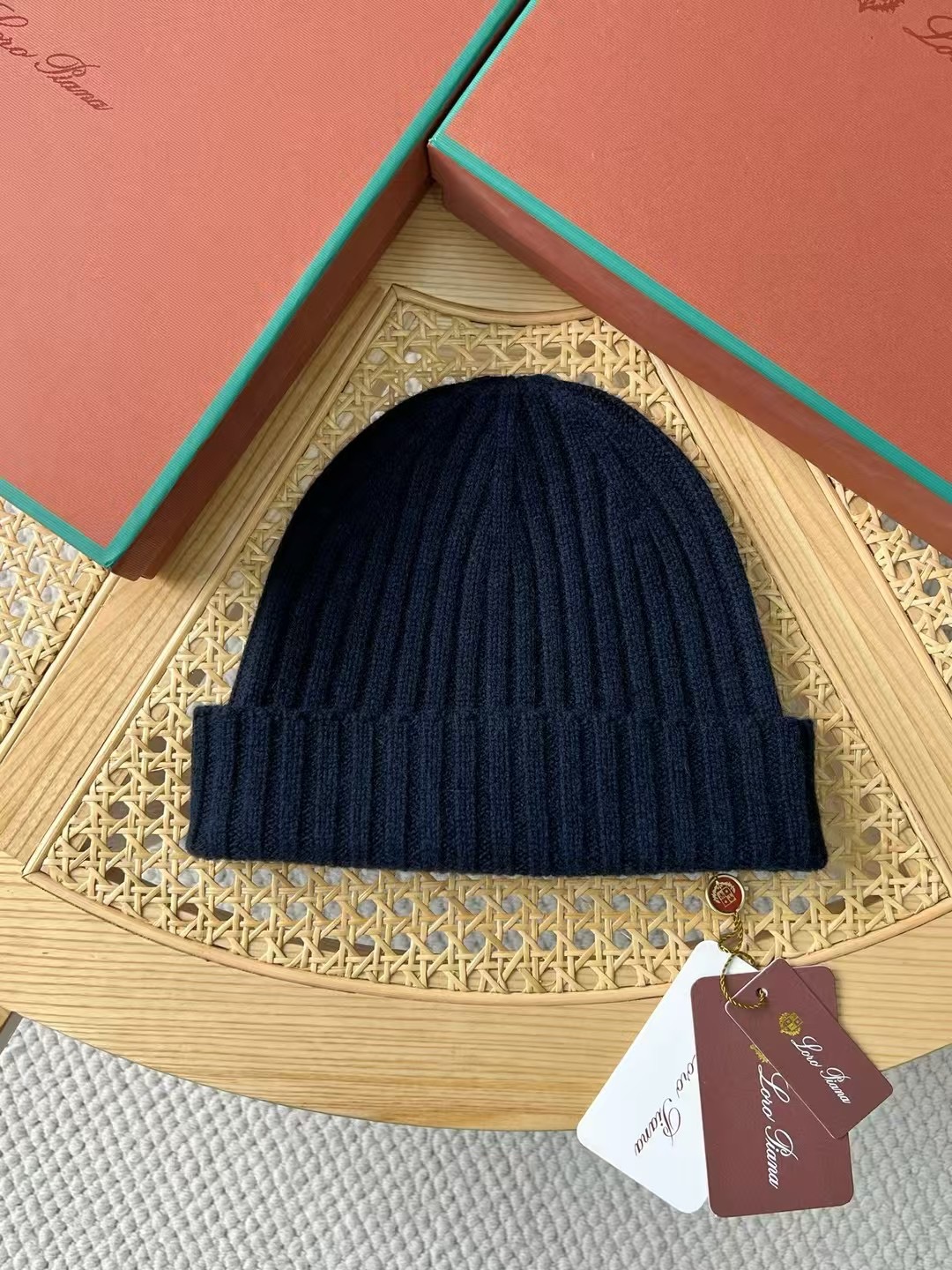 Loro Piana Wool Beanie Hat - Warm, Stylish, and Comfortable Headwear 2 i1732336628 2946 5