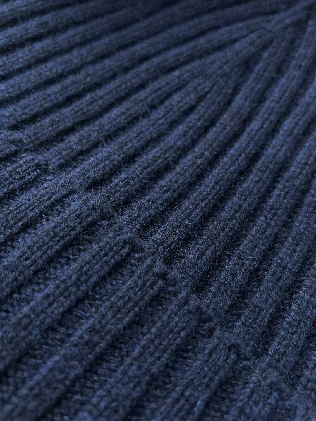 Loro Piana Wool Beanie Hat - Warm, Stylish, and Comfortable Headwear 6 i1732336628 765 2