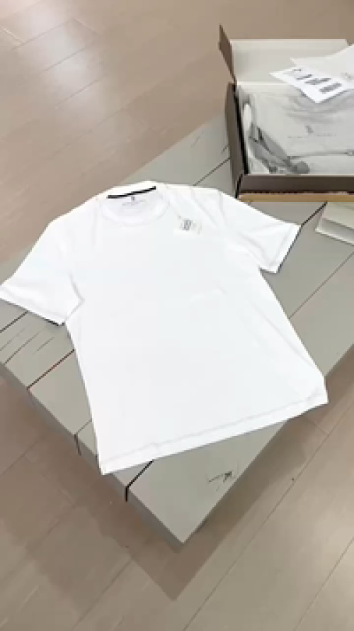 Loro Piana White Cotton T-Shirt - Premium Quality, Comfortable & Stylish 1 Loro Piana White Cotton T-Shirt - Premium Quality, Comfortable & Stylish
