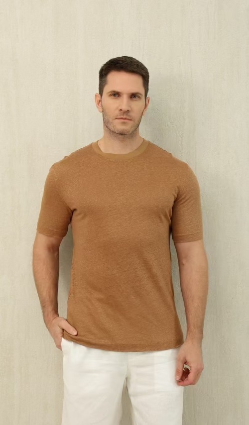 Loro Piana Heren T-shirt - Luxe, Comfortabel & Stijlvol in Bruin 1 Loro Piana Heren T-shirt - Luxe, Comfortabel & Stijlvol in Bruin