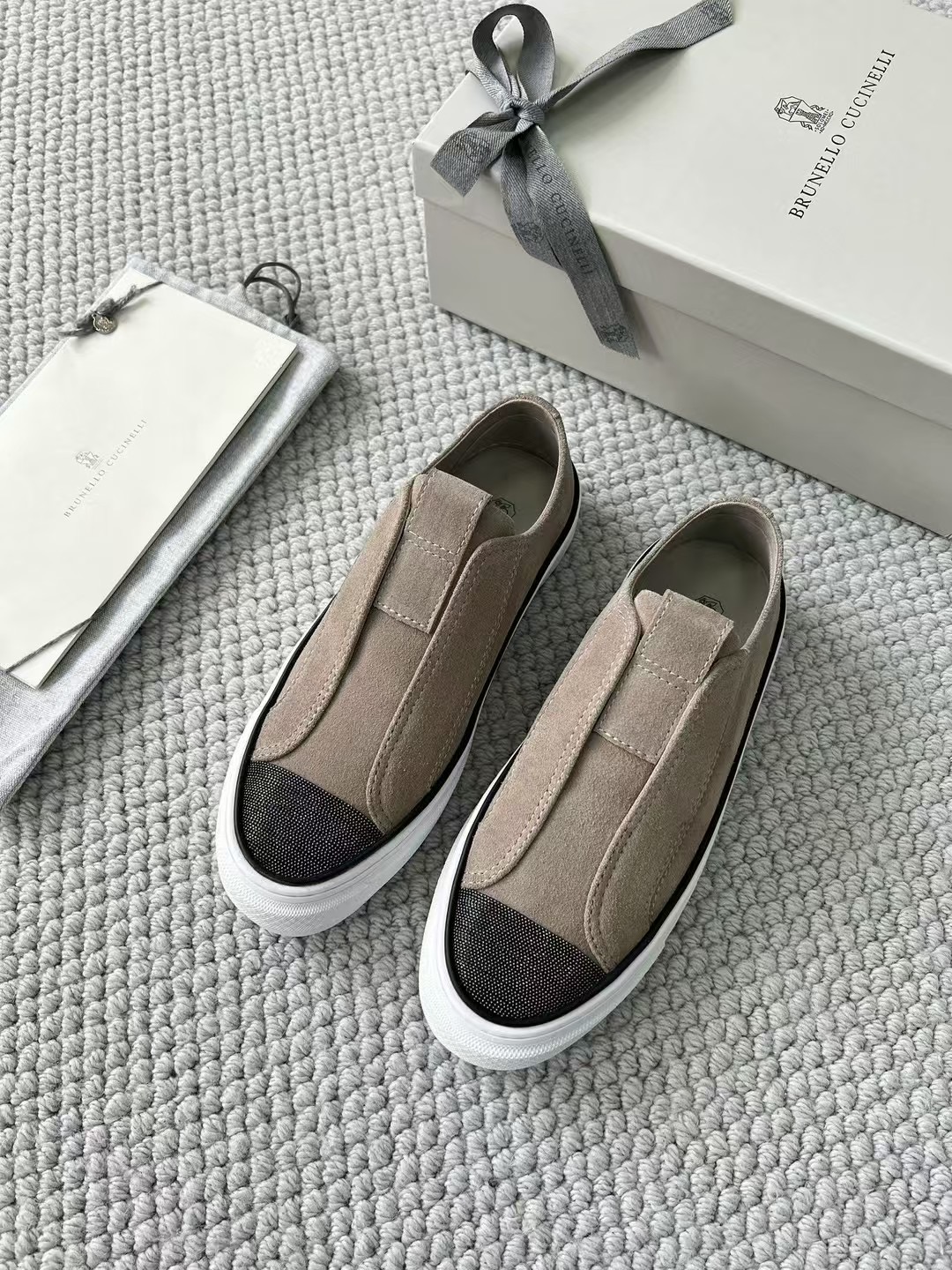 Brunello cucinelli. 15-20days 🌹36-42