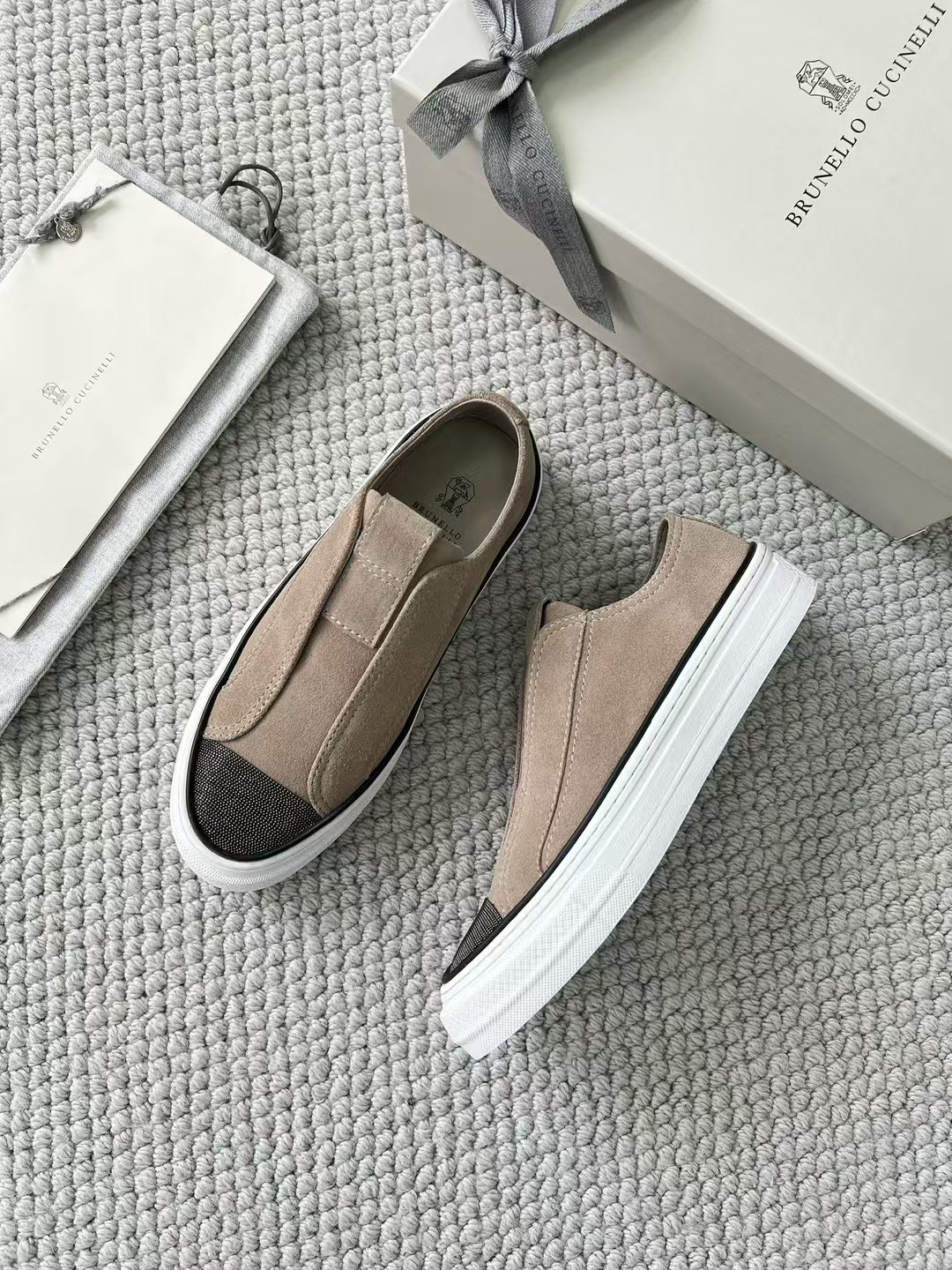 Brunello cucinelli. 15-20days 🌹36-42