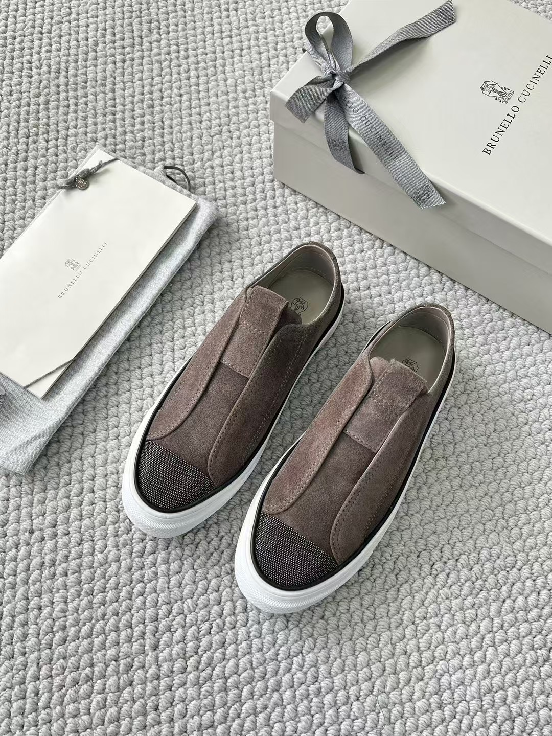 Brunello cucinelli. 15-20days 🌹36-42