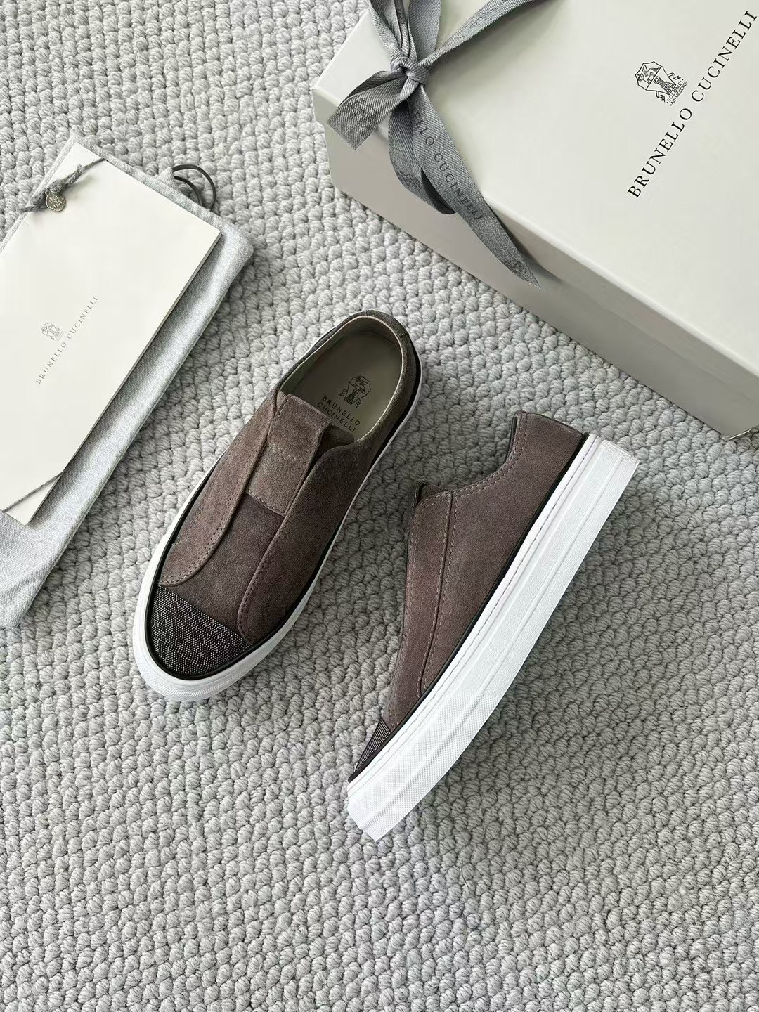 Brunello cucinelli. 15-20days 🌹36-42