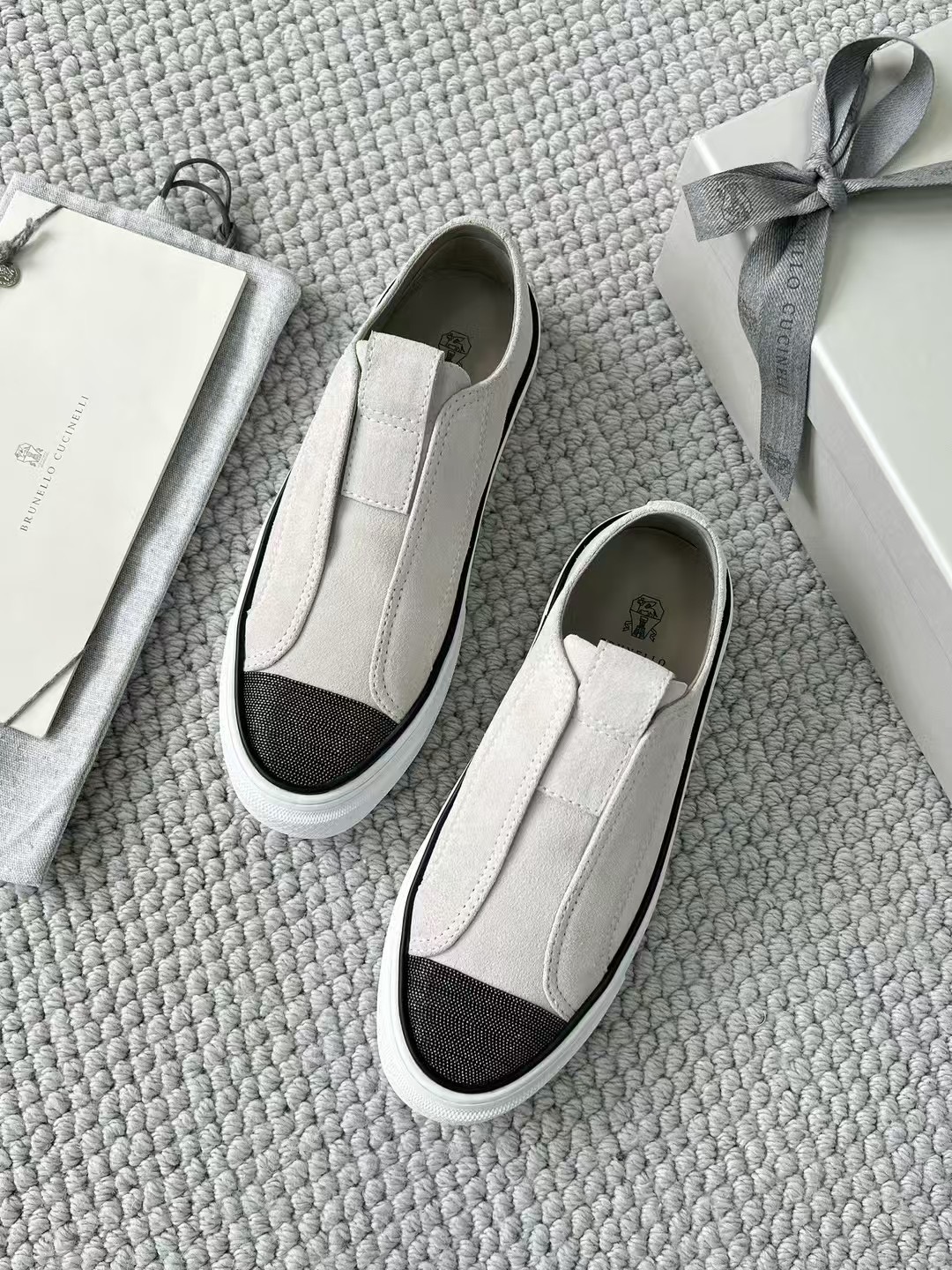 Brunello cucinelli. 15-20days 🌹36-42