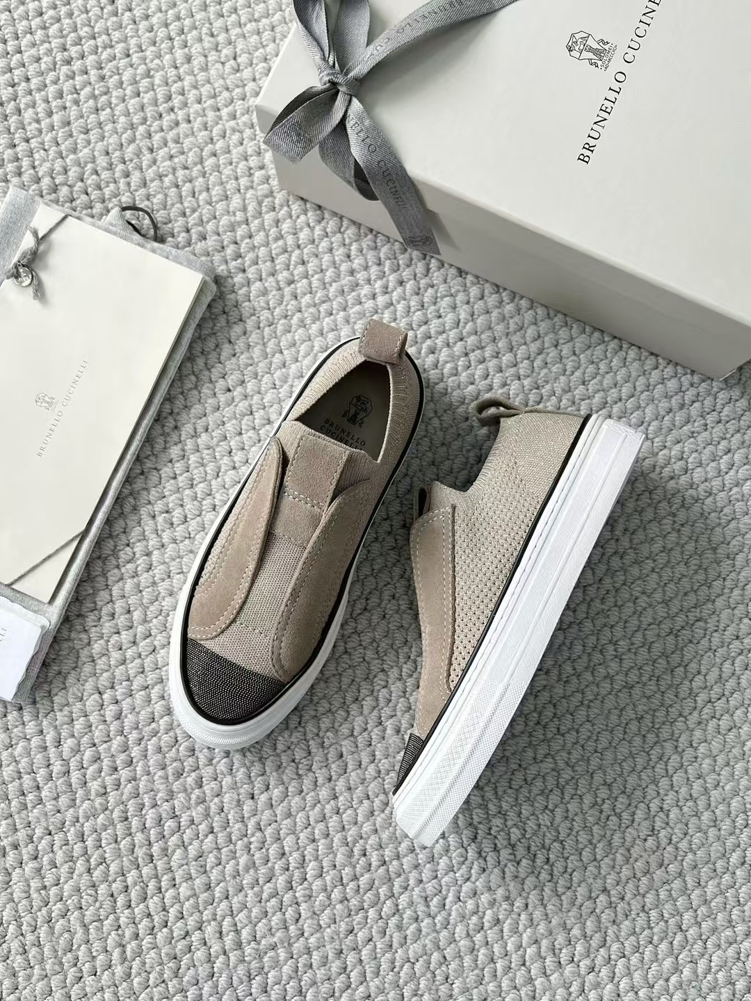 Brunello cucinelli. 15-20days 🌹36-42