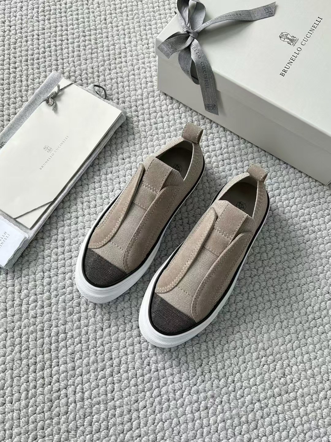 Brunello cucinelli. 15-20days 🌹36-42