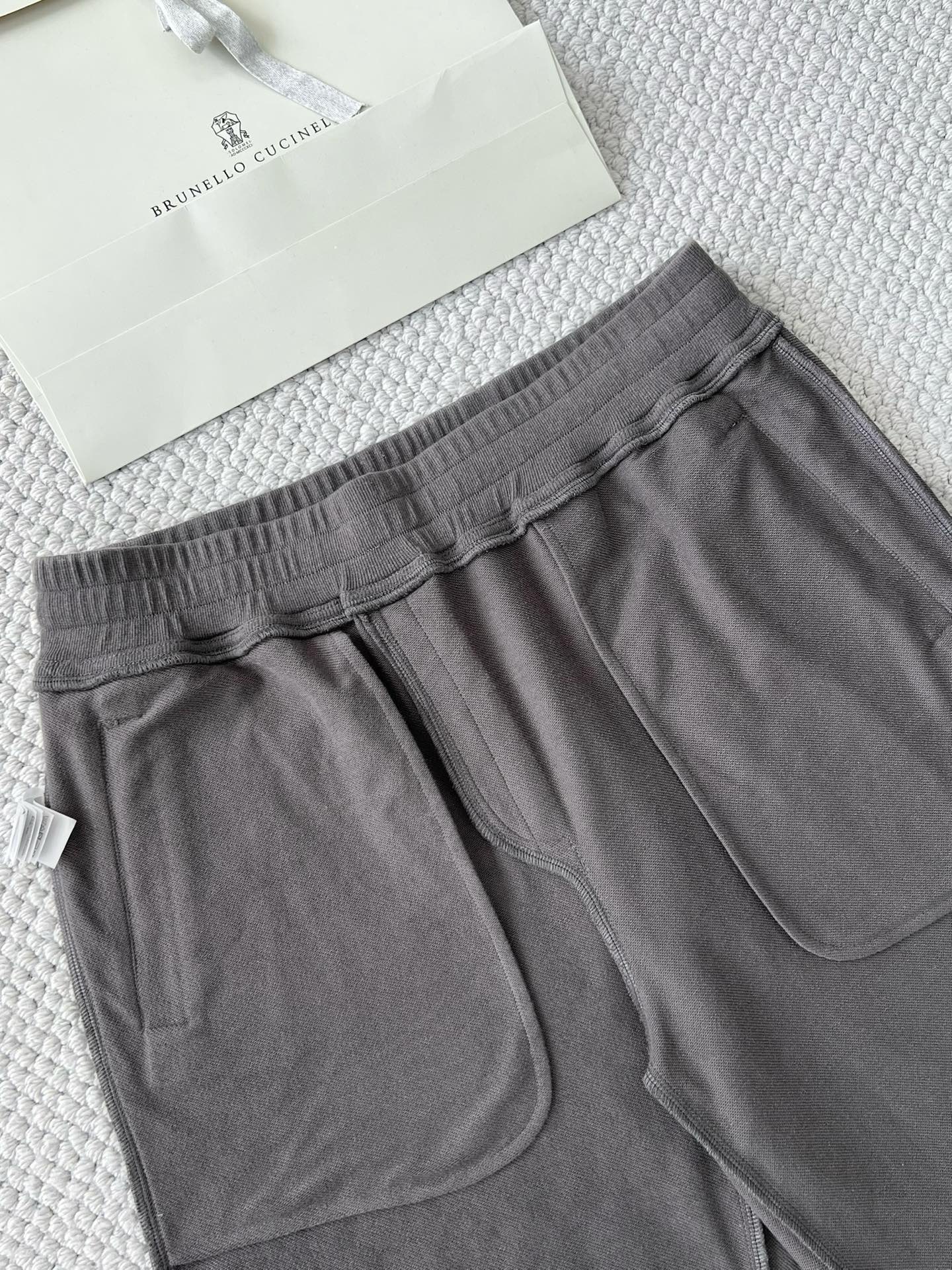 Brunello Cucinelli Men's Gray Cotton Blend Drawstring Shorts - Casual Comfort 6 i1749114149993 9623 0 4