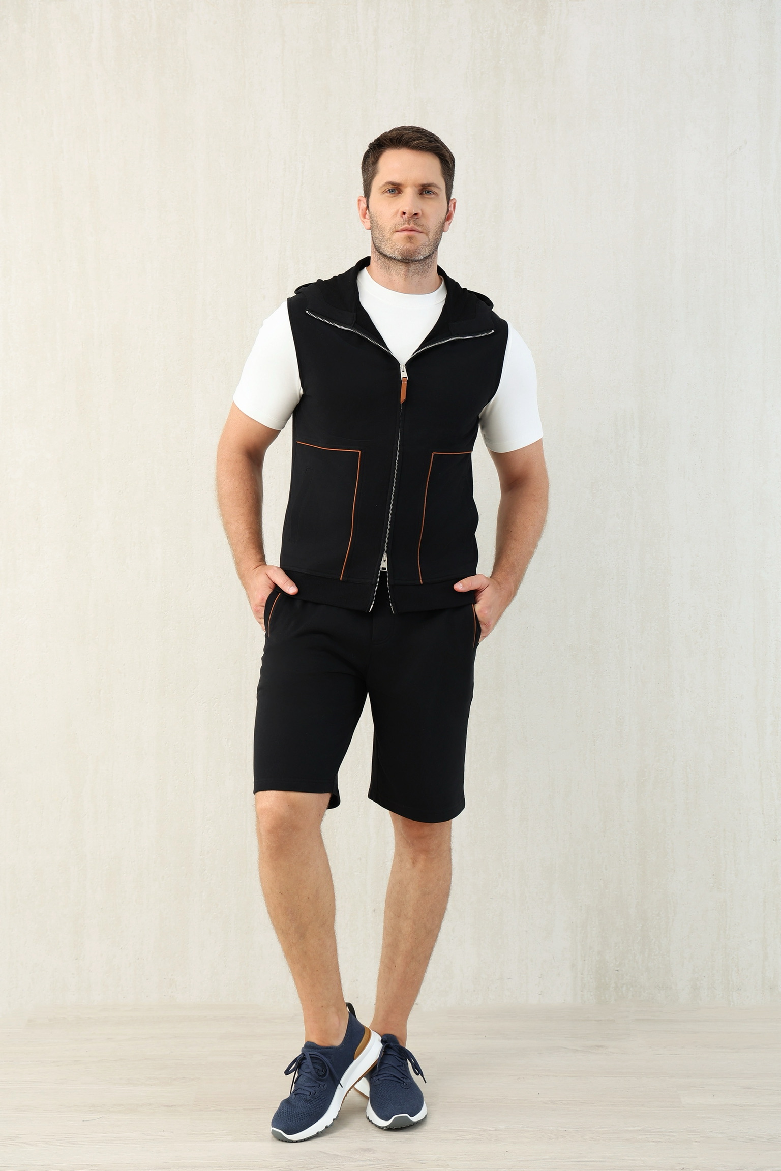 Lux.Loro Piana Heren Vest met Capuchon en Shorts Set - Stijlvol en Comfortabel
