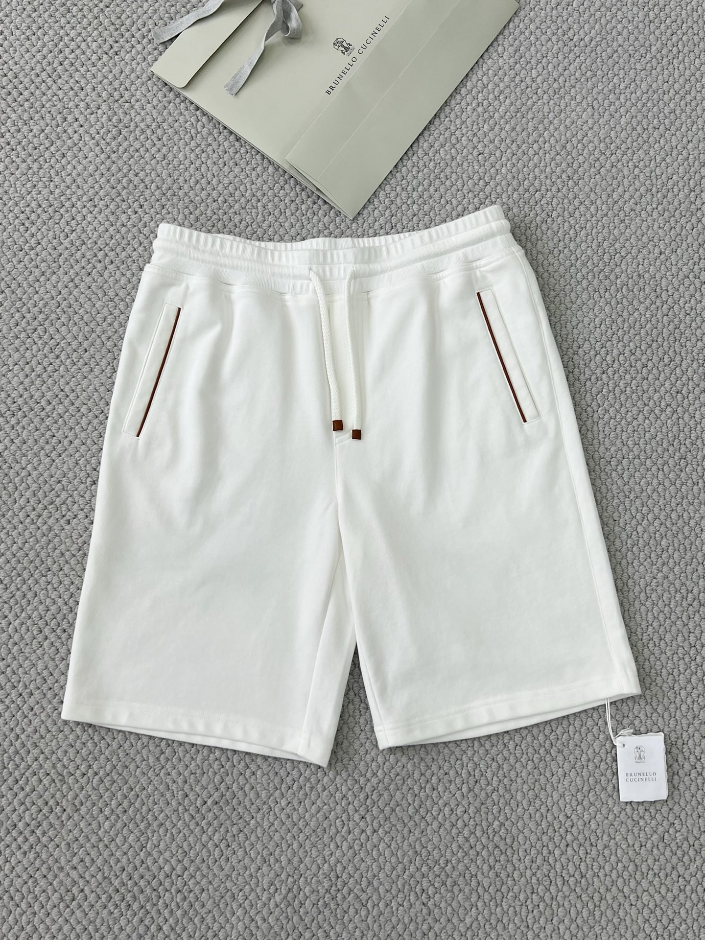 Brunello Cucinelli White Cotton Blend Drawstring Shorts | Casual Comfort