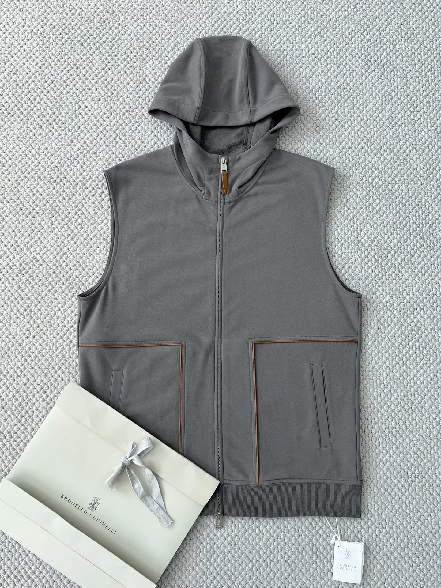 Brunello Cucinelli Sleeveless Zip-Up Hoodie Vest
