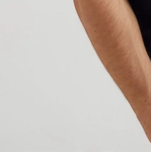 Luxurious Loro Piana T-Shirt - Soft, Comfortable, and Stylish Everyday Wear 1 Luxurious Loro Piana T-Shirt - Soft, Comfortable, and Stylish Everyday Wear