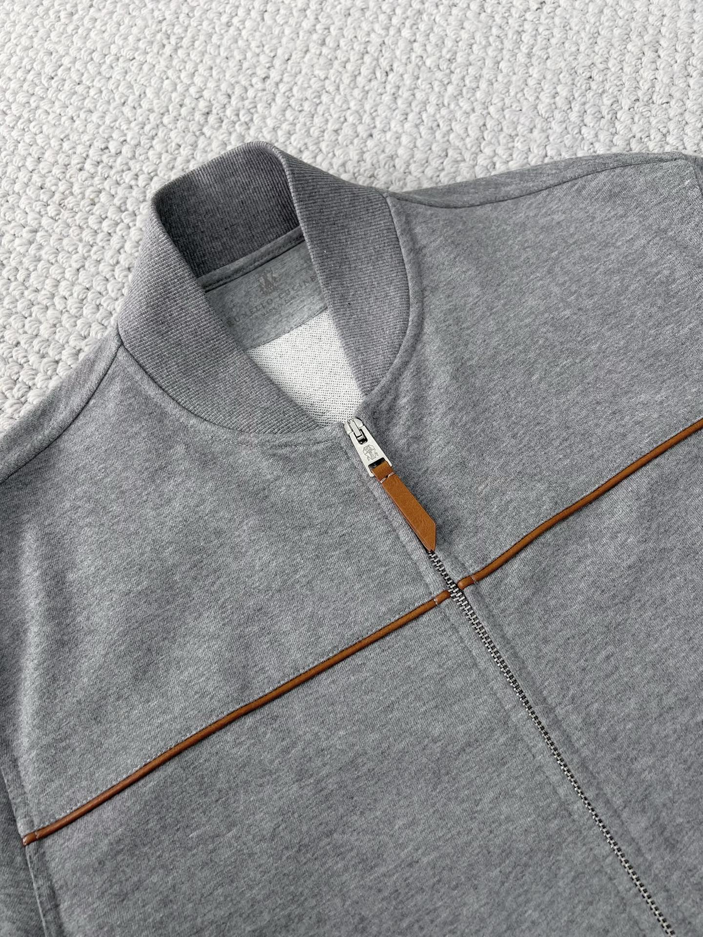 Loro Piana Men's Gray Zip-Up Jacket with Leather Trim, Casual Comfort 2 i1749192560991 543 0 0