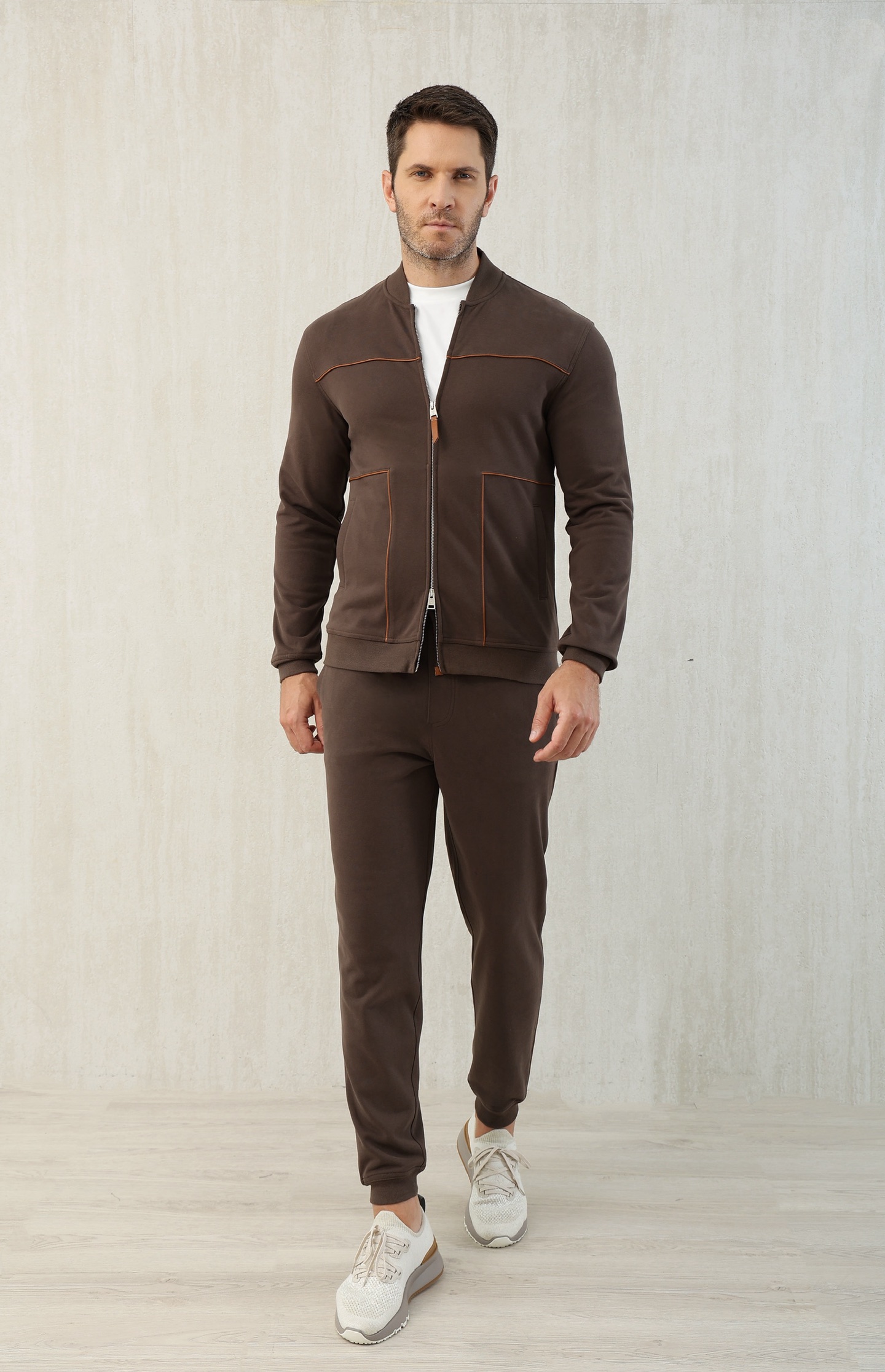 Ensemble de Survêtement Loro Piana Marron pour Homme - Confort et Style