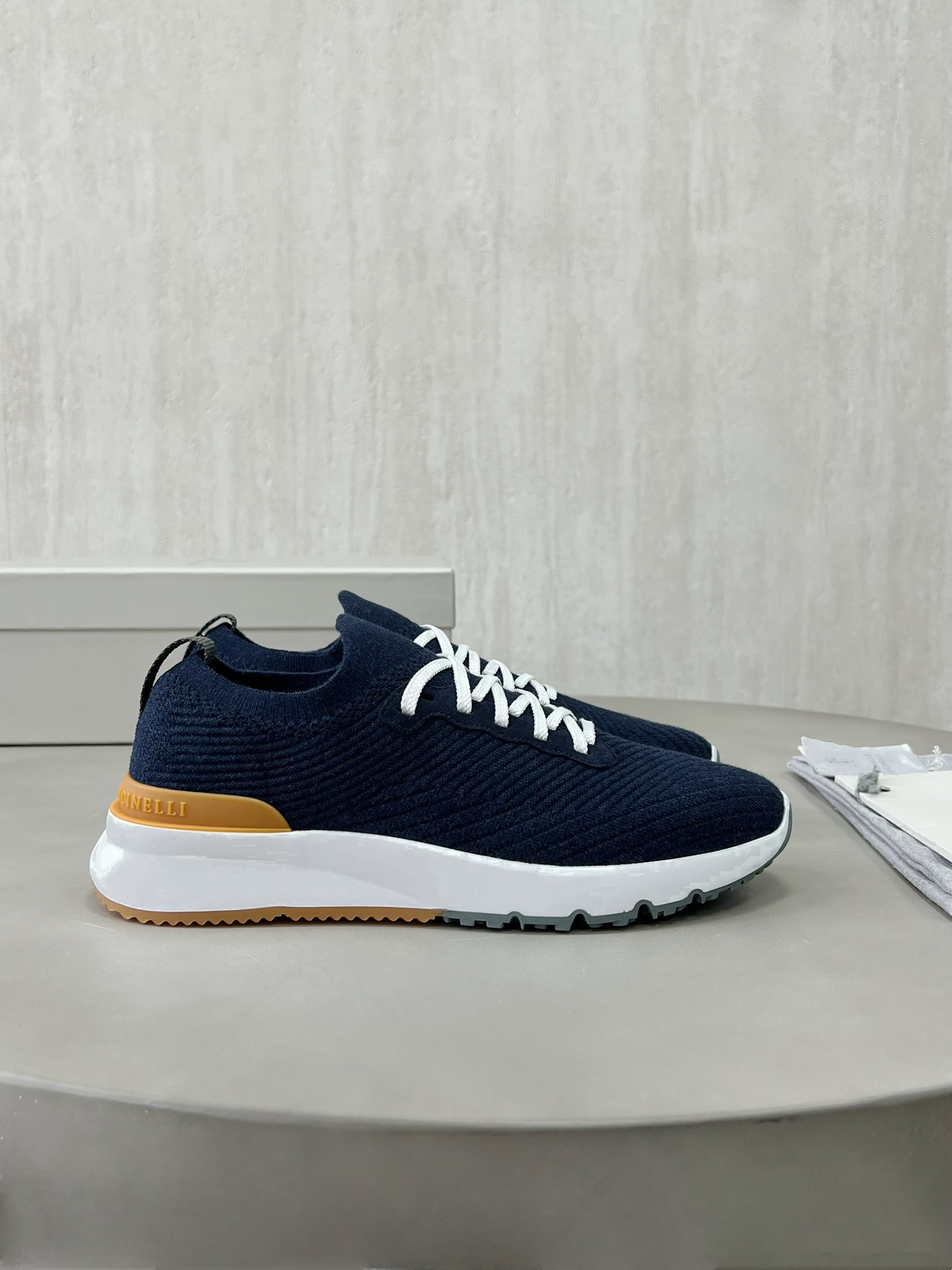 Brunello cucinelli.15-20days 🌹 39-46