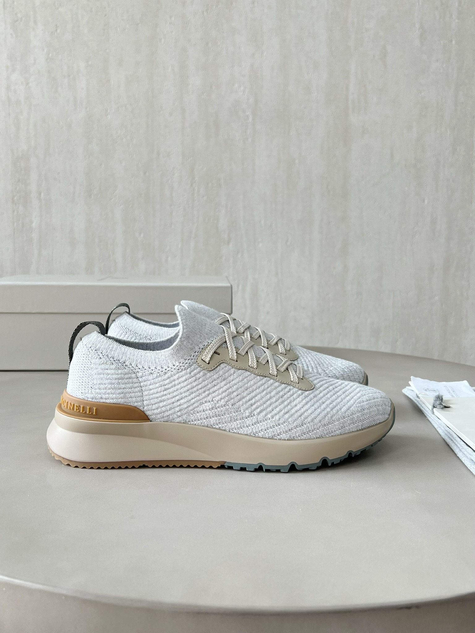 Brunello cucinelli.15-20days 🌹 39-46