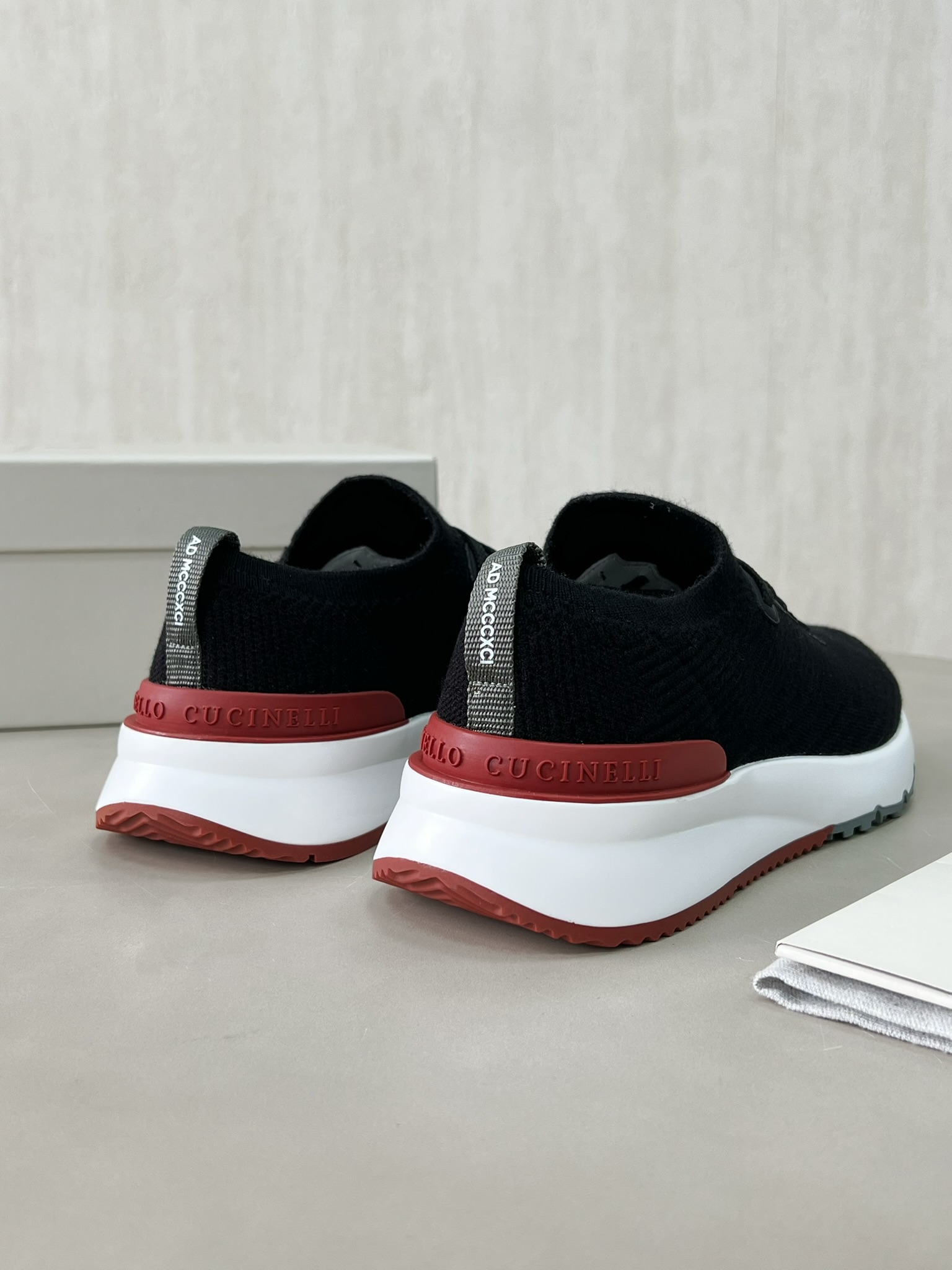 Brunello cucinelli.15-20days 🌹 39-46