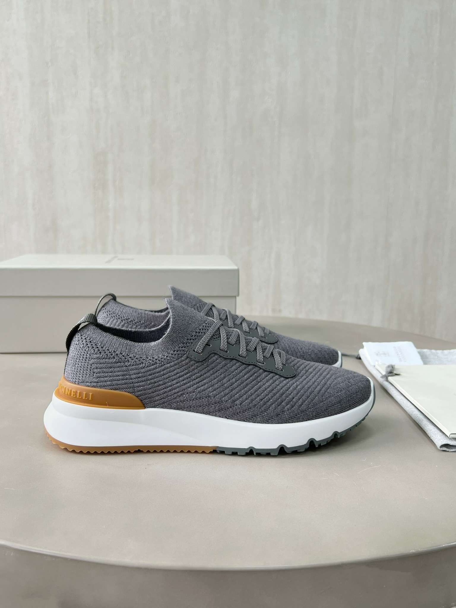 Brunello cucinelli.15-20days 🌹 39-46