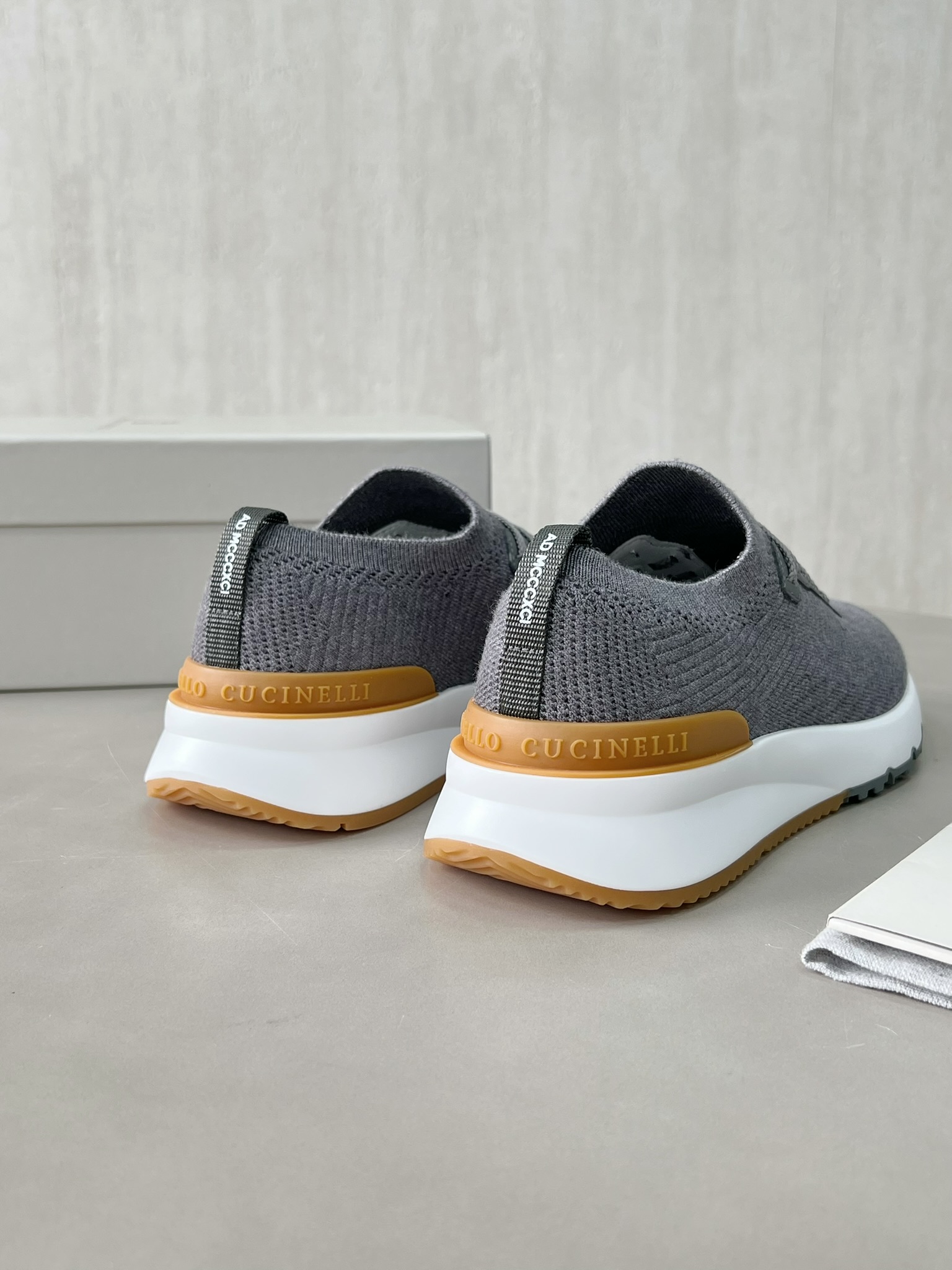 Brunello cucinelli.15-20days 🌹 39-46