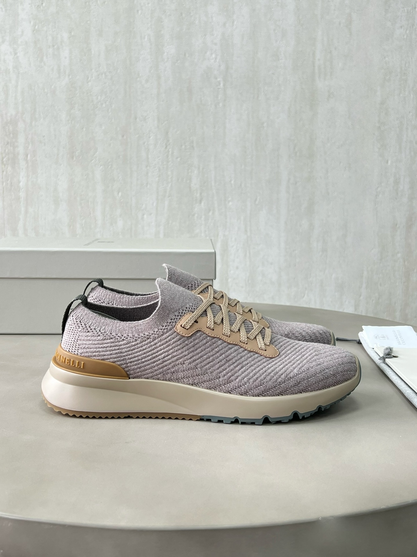 Brunello cucinelli.15-20days 🌹 39-46