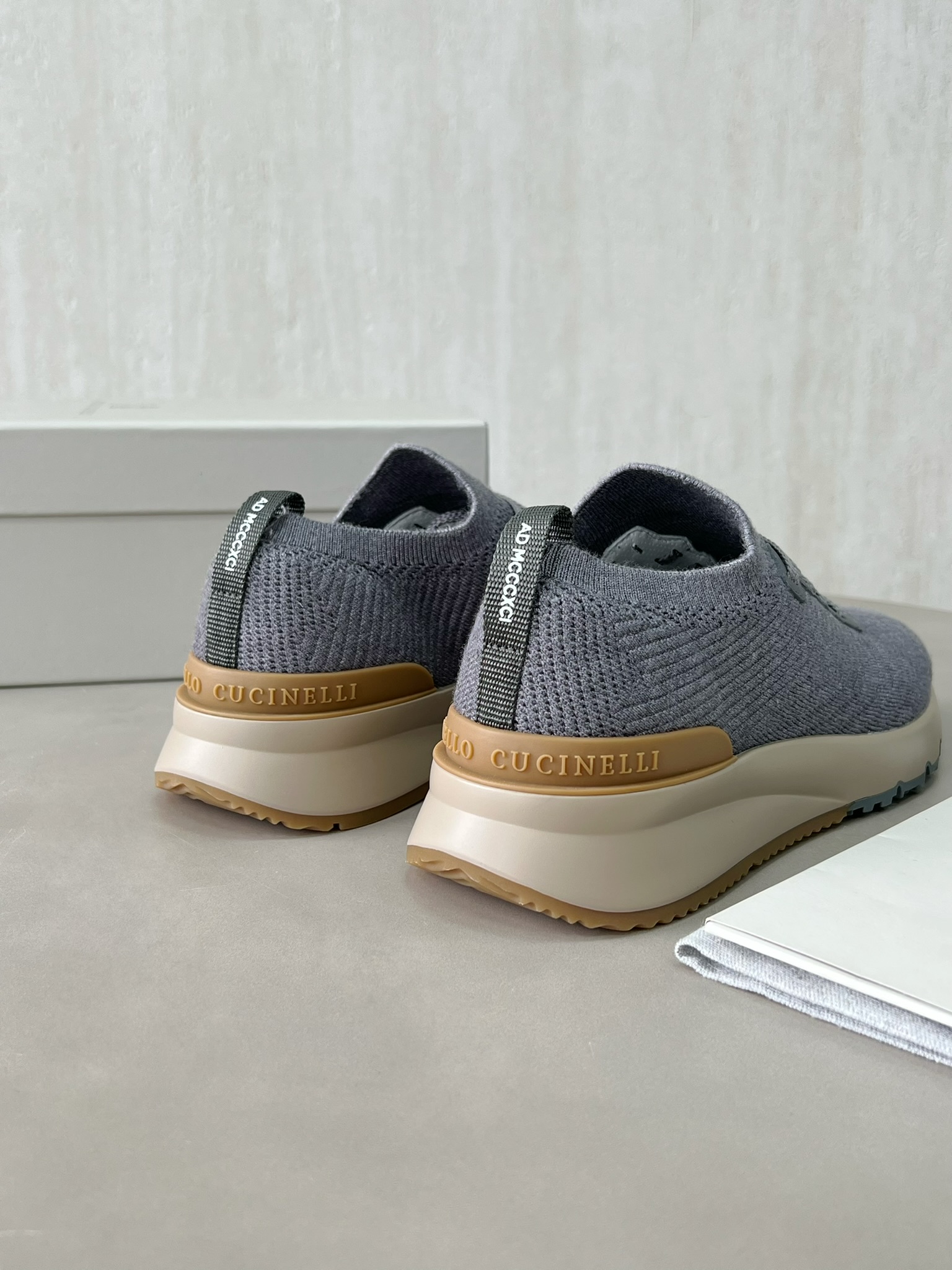 Brunello cucinelli.15-20days 🌹 39-46