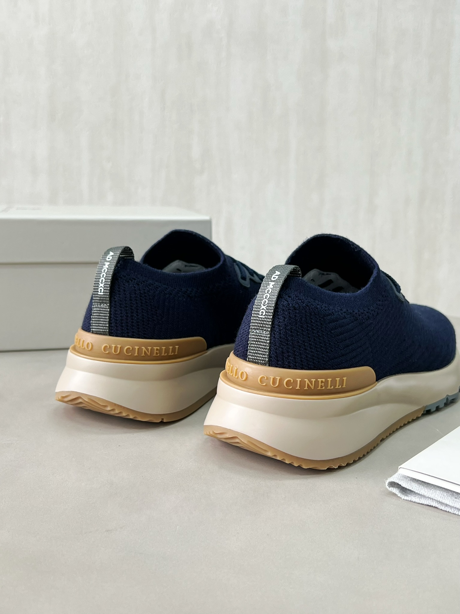 Brunello cucinelli.15-20days 🌹 39-46