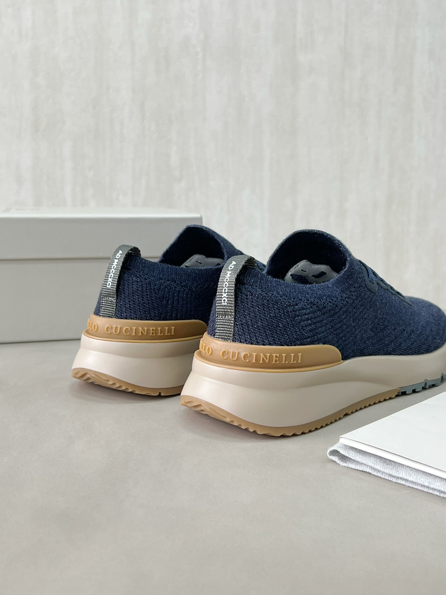 Brunello cucinelli.15-20days 🌹 39-46