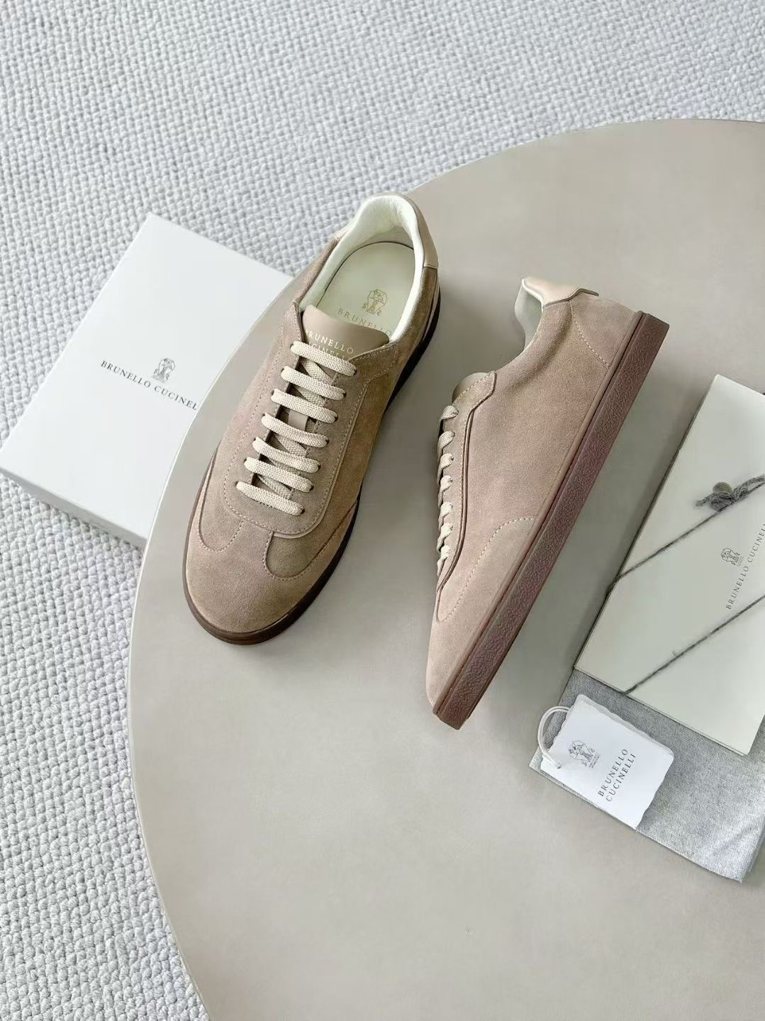 Brunello cucinelli.🌹15-20days. 39-46