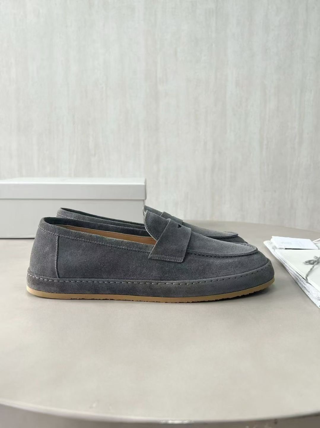 Brunello cucinelli.39-46 🌹15-20days