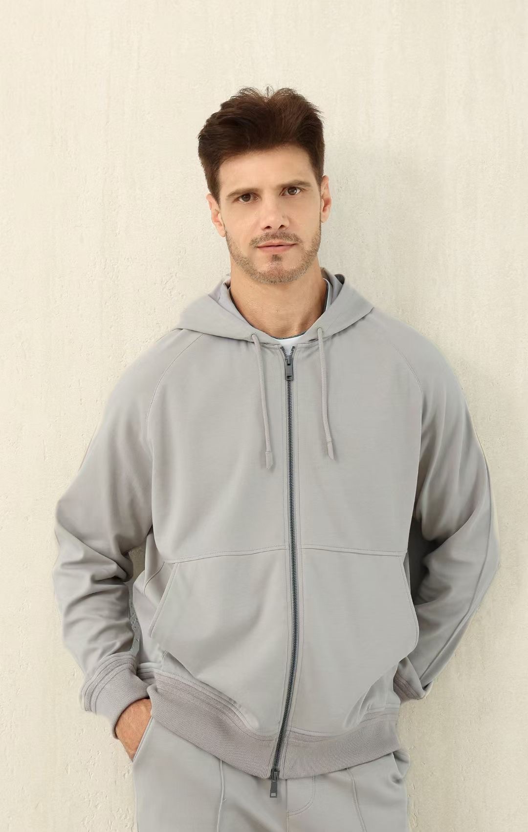 Loro Piana Men's Gray Zip Up Hoodie and Sweatpants Set - Loungewear 5 i1757059334710 1141 0 3