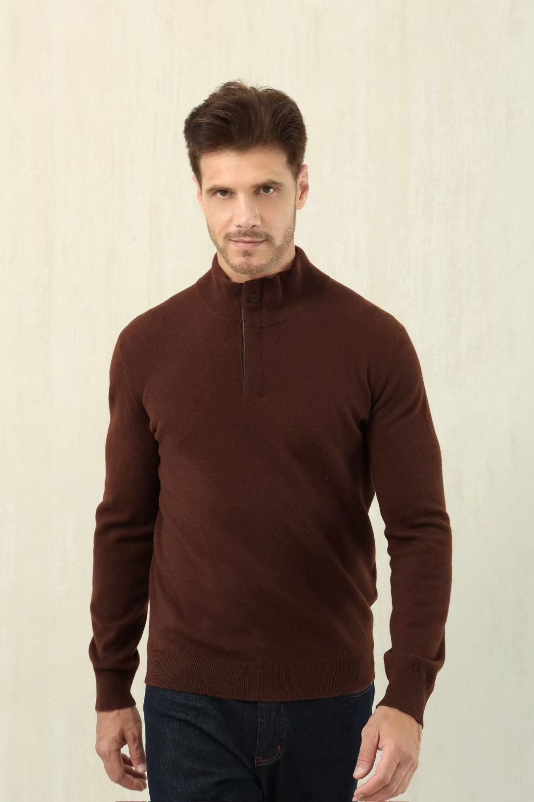 Pull en cachemire Loro Piana, col montant, confort et élégance au quotidien