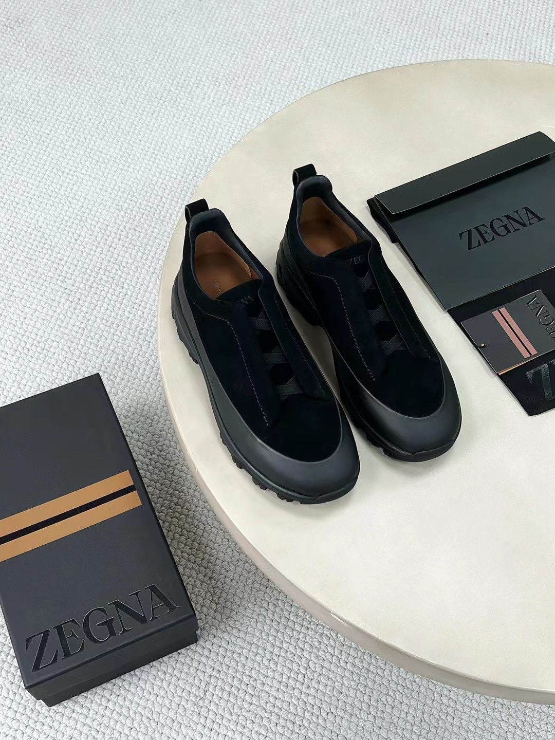 Zegna Zwart Suede Slip-On Sneakers - Luxe Herenschoenen, Maten 39-46