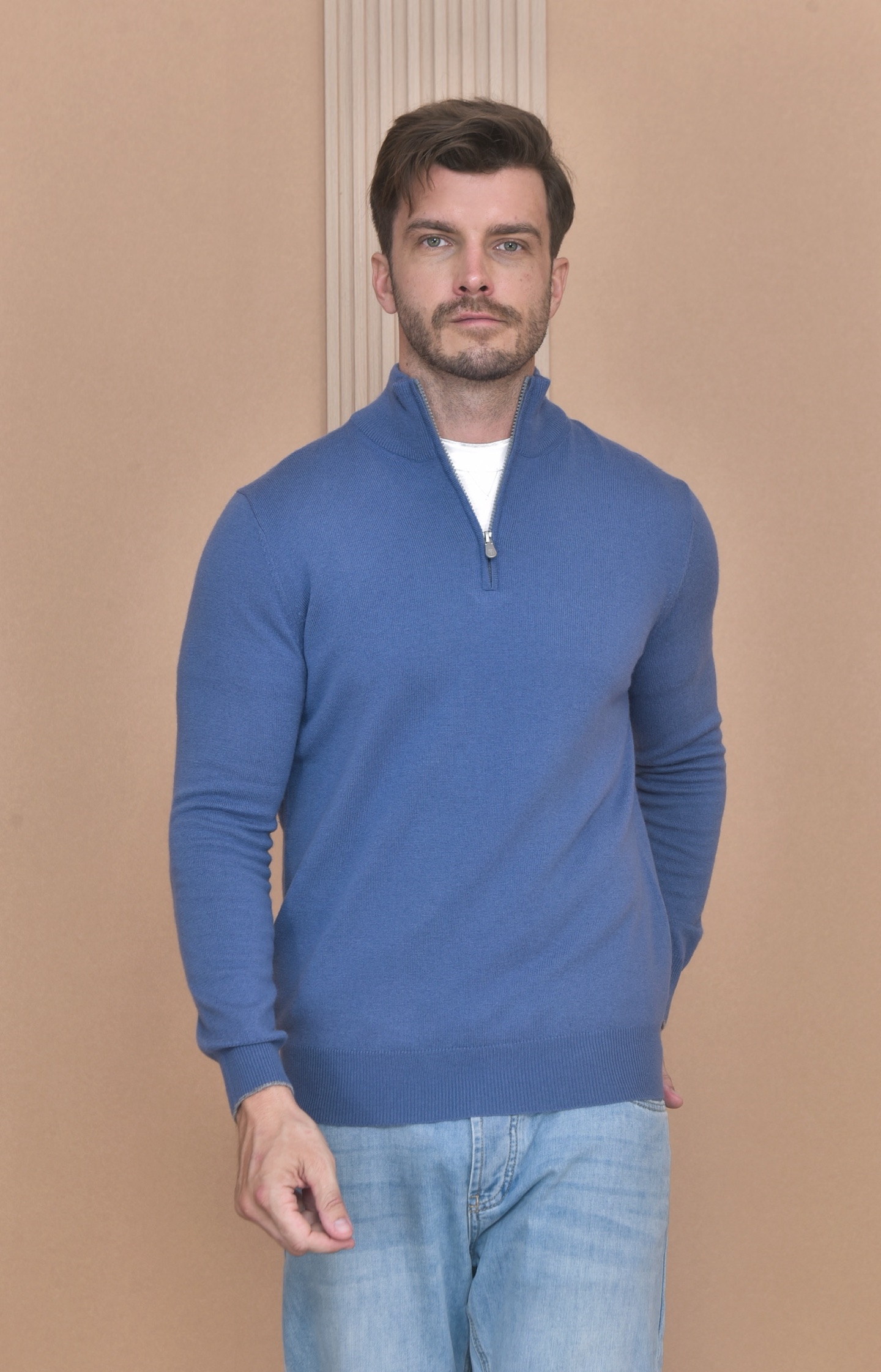 Loro Piana luxe trui met rits - Comfortabel en stijlvol