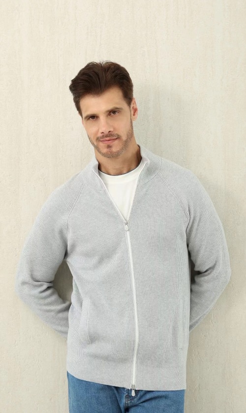 Loro Piana Men's Casual Zip-Up Knit Cardigan - Versatile & Comfortable 7 Loro Piana Men's Casual Zip-Up Knit Cardigan - Versatile & Comfortable