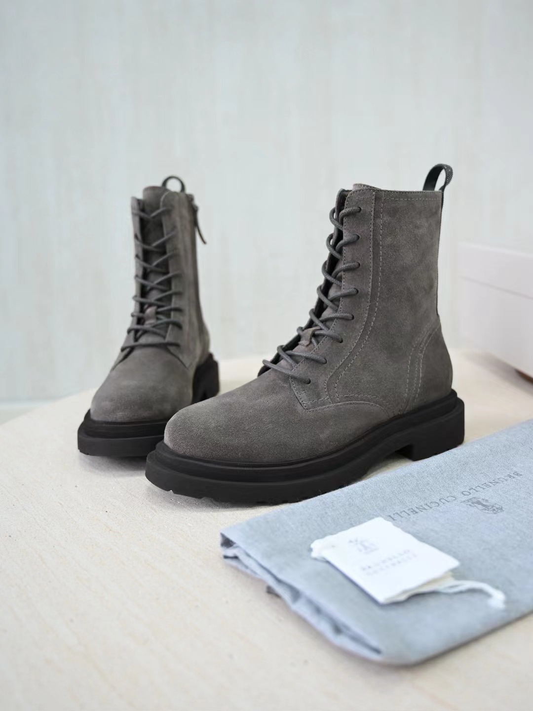 Brunello cucinelli. 15-20days 🌹36-42