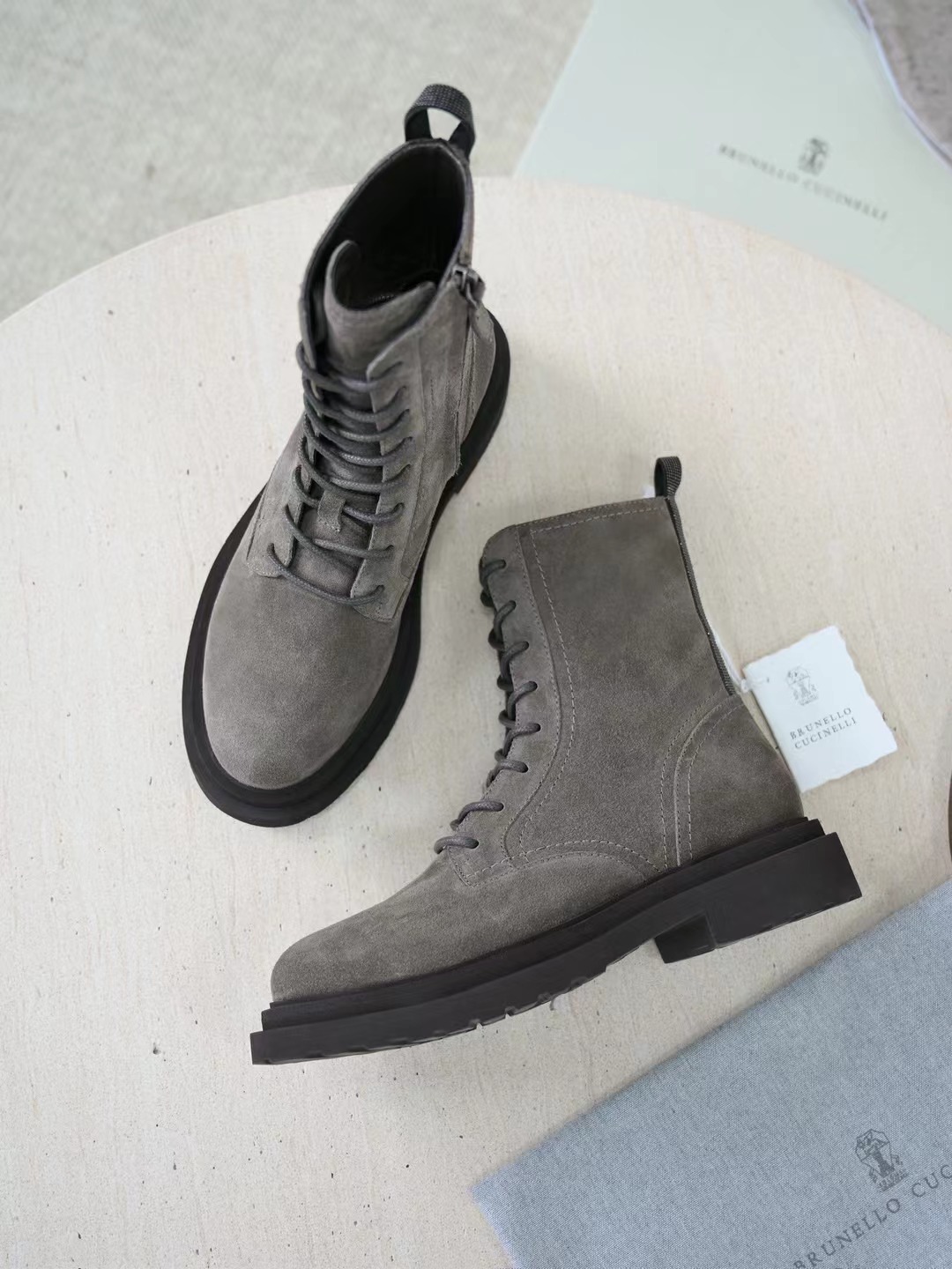 Brunello cucinelli. 15-20days 🌹36-42