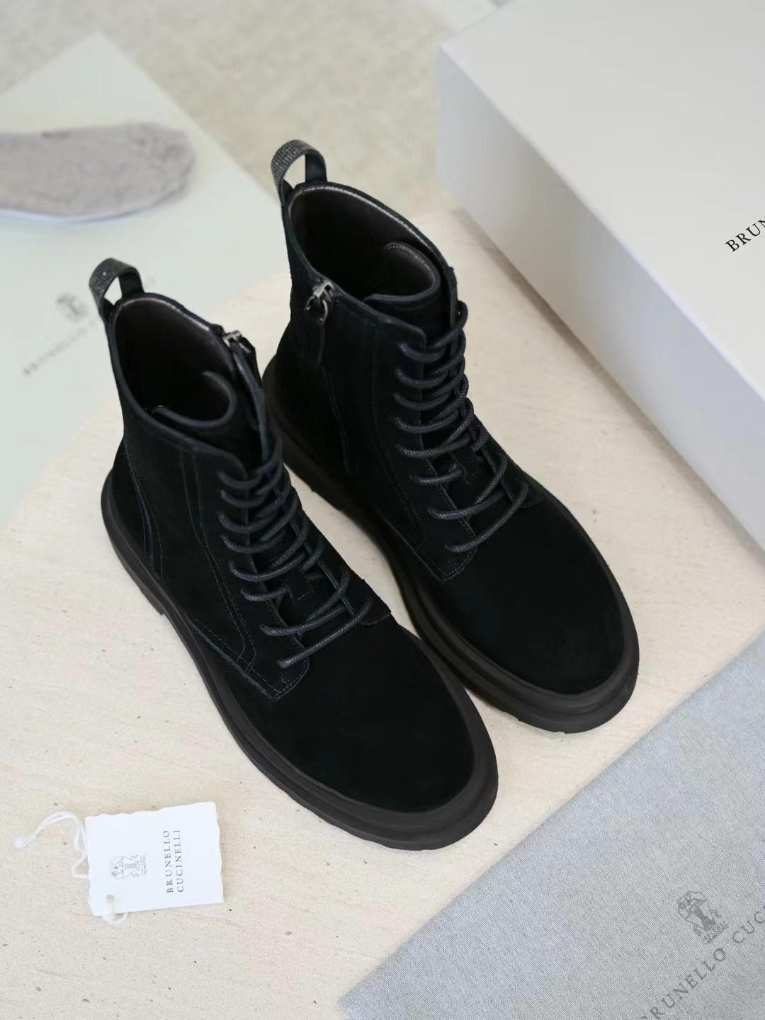 Brunello cucinelli. 15-20days 🌹36-42