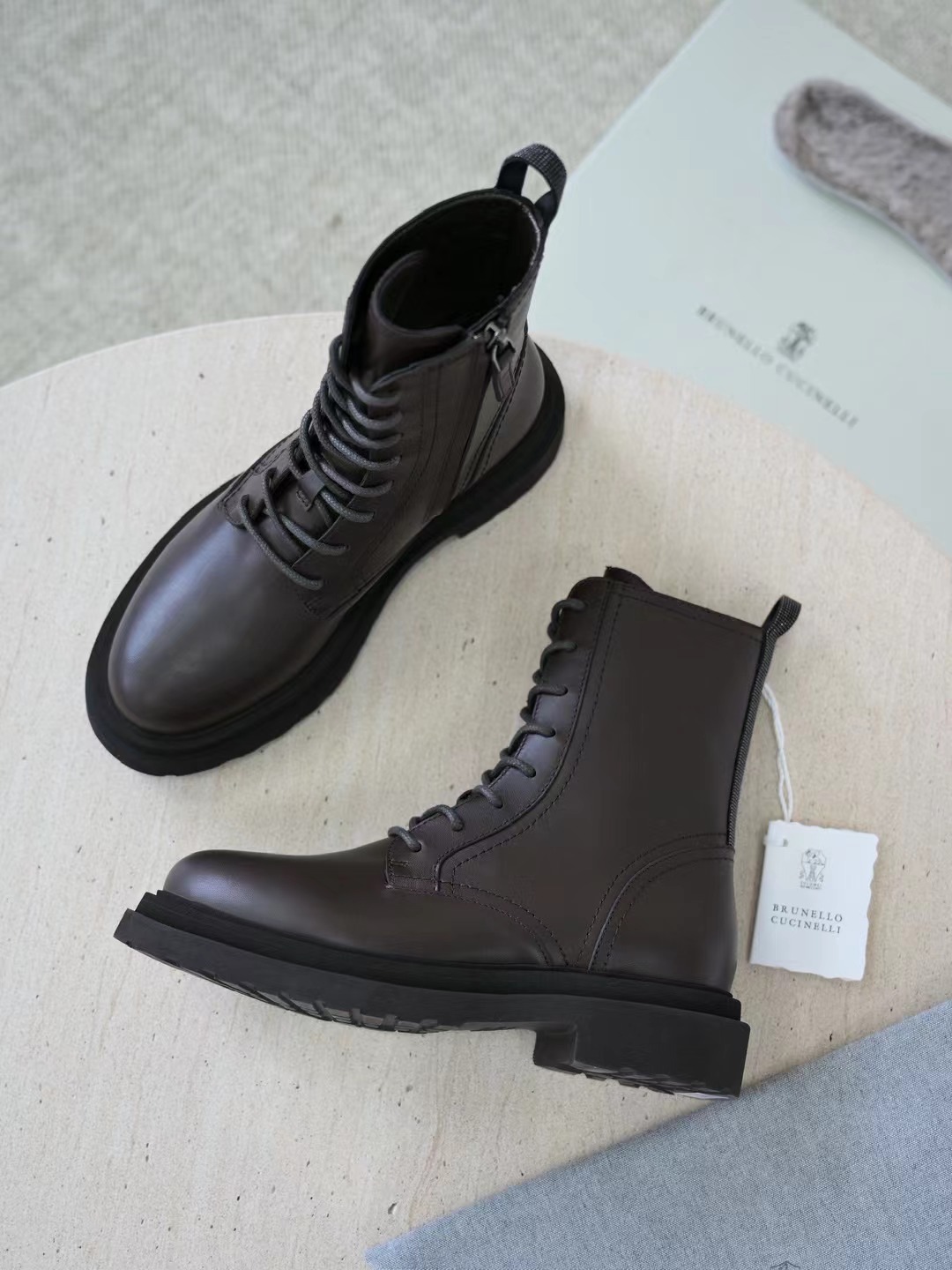 Brunello cucinelli. 15-20days 🌹36-42