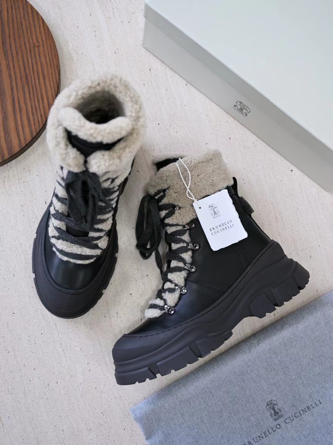 Brunello cucinelli. 15-20days 🌹36-42