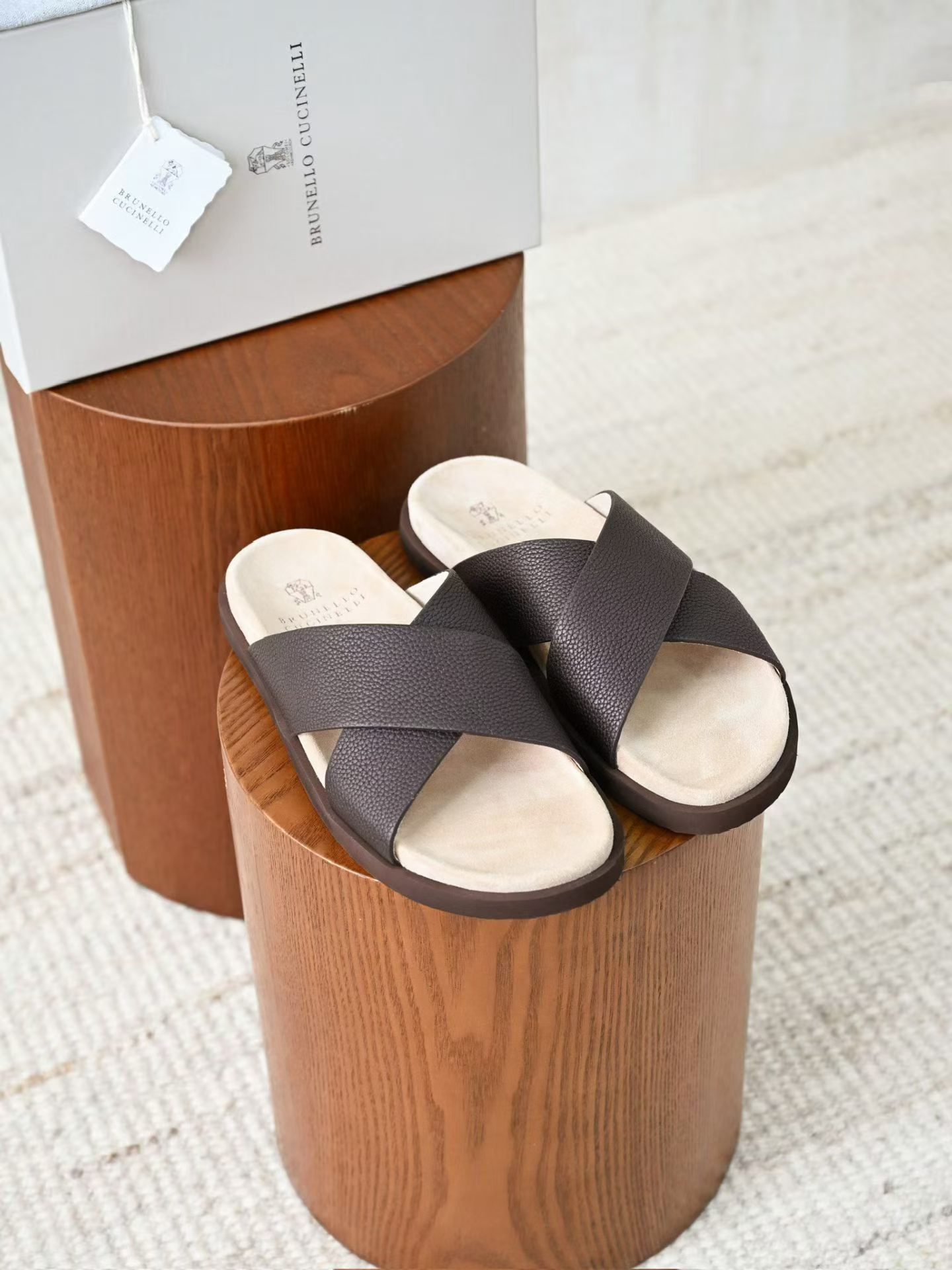 NO:783599,Price: BC men's casual slippers Sizes: 39-46 BC2510,,slippers19860909Price: BC男士休闲拖鞋 Sizes: 39-46 BC2510,,slippers,Men's shoes
