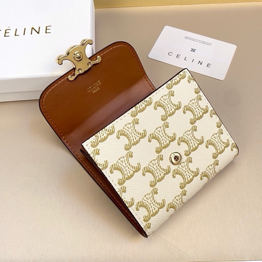 🎀品牌:Celine  66335
🎀颜色: 白色印花
🎀尺寸:11*10*5
🎀说明    Celin