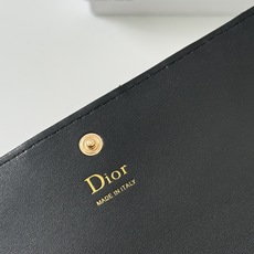 🎀品牌:Dior 601🎀颜色: 黑色 白色 枣红 银灰🎀尺寸: 19*10.5*3.5🎀说明: Di 🎀品牌:Dior 601🎀颜色: 黑色 白色 枣红 银灰🎀尺寸: 19*10.5*3.5🎀说明: Di