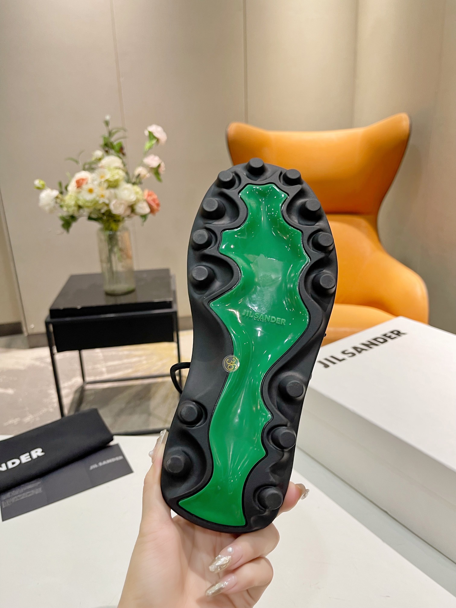 Gilsanda’s High-Quality Orb Show Sports Shoes: Price, Design, and Features - 图片 9