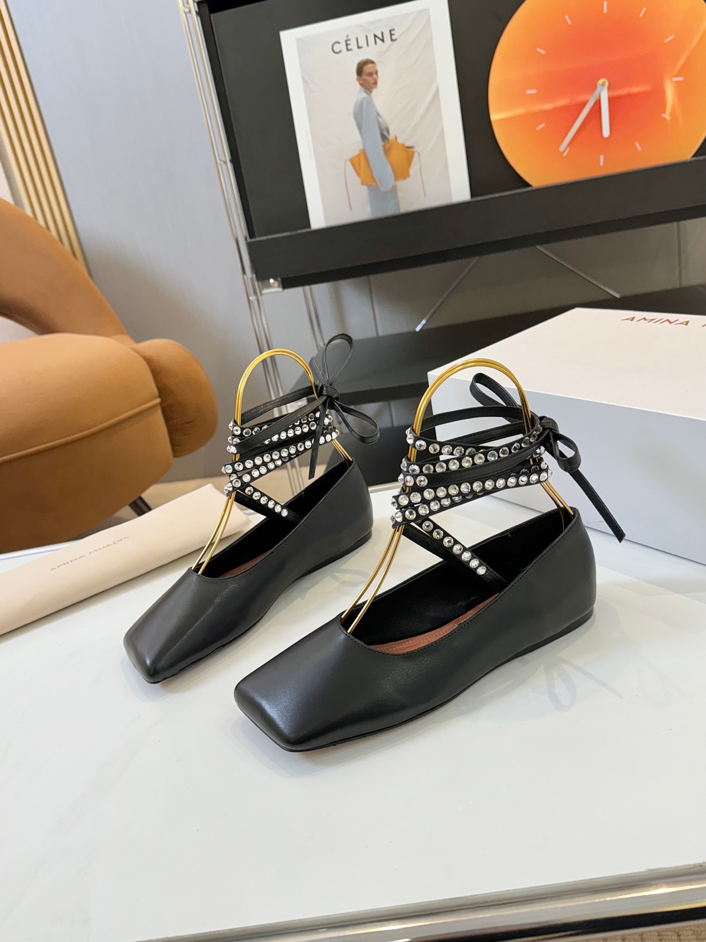 NO:173109,Price: Brand Alaia AlAIA pointed high heel slippers!  Countless designers regard him as 