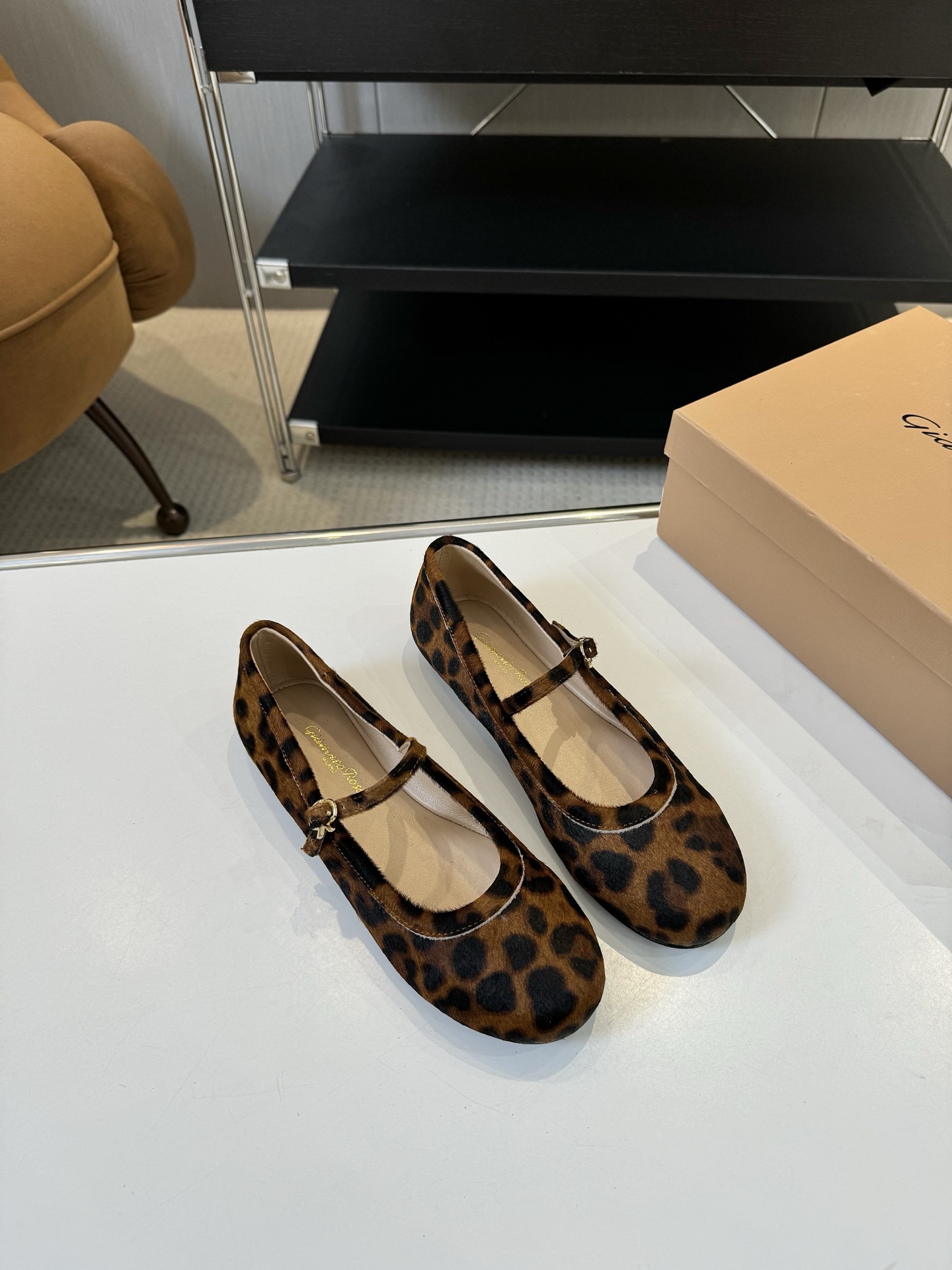 Gianvito Rossi Spring/Summer 2025 Shoes: High Quality, Comfortable, Stylish, and Durable - 图片 2