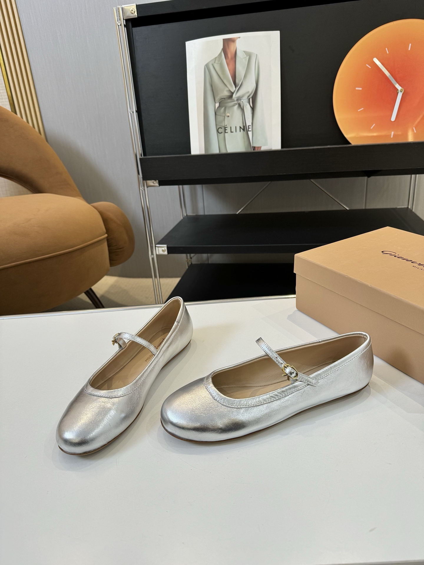 Gianvito Rossi Spring/Summer 25s Shoes: Premium Leather, Comfortable, Unique Colors. - 图片 3