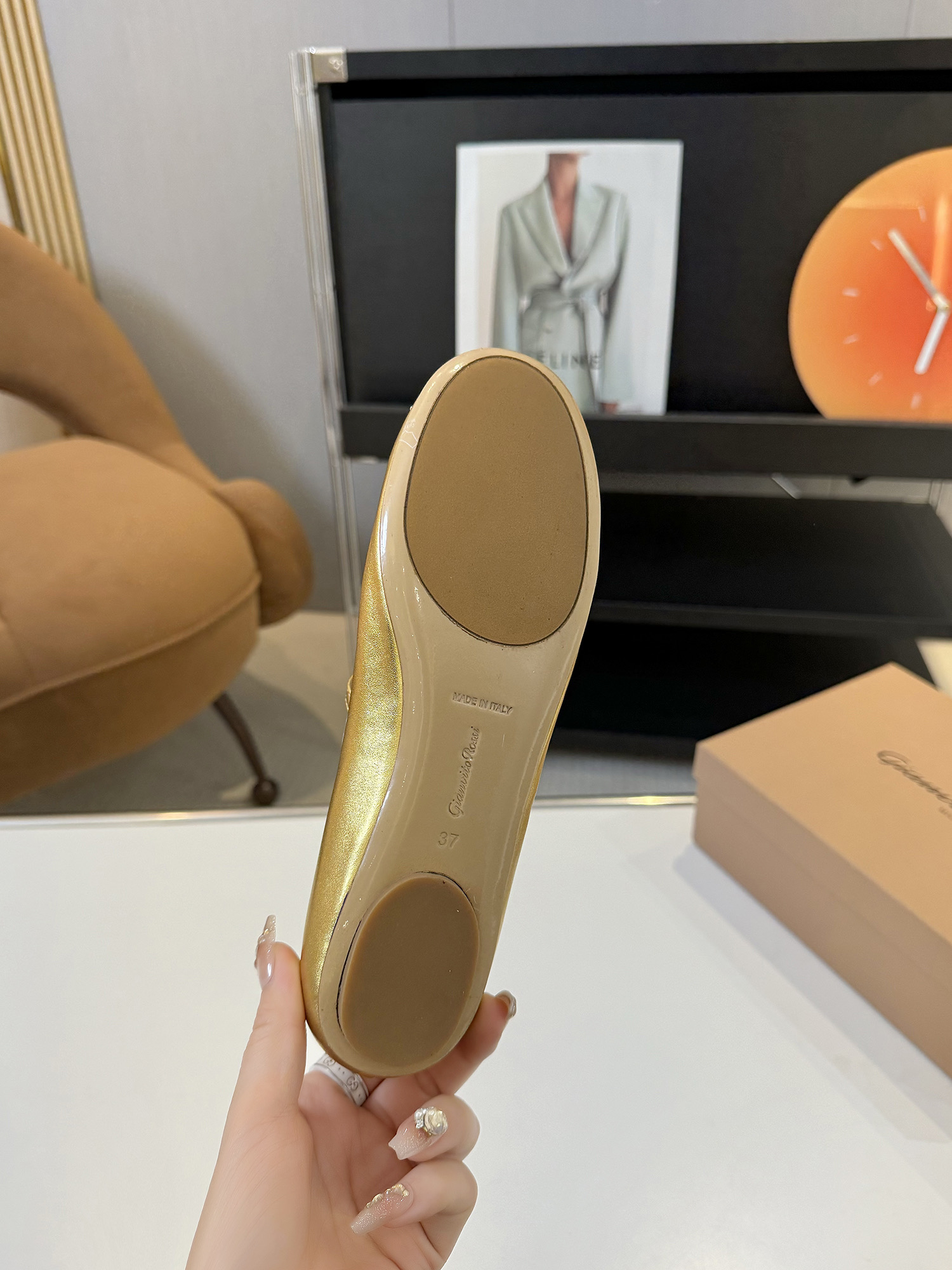 Gianvito Rossi Spring/Summer New Shoes: Comfortable and Stylish, Price $725 - 图片 9