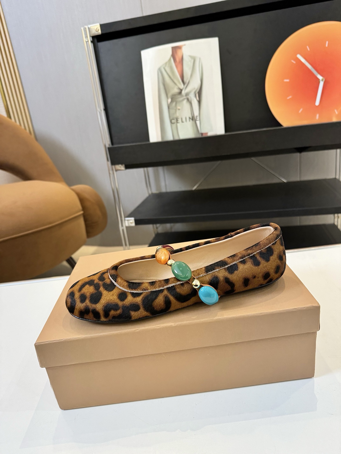 Gianvito Rossi Spring/Summer 2025 Collection: Comfortable Leather Shoes at $750 - 图片 4