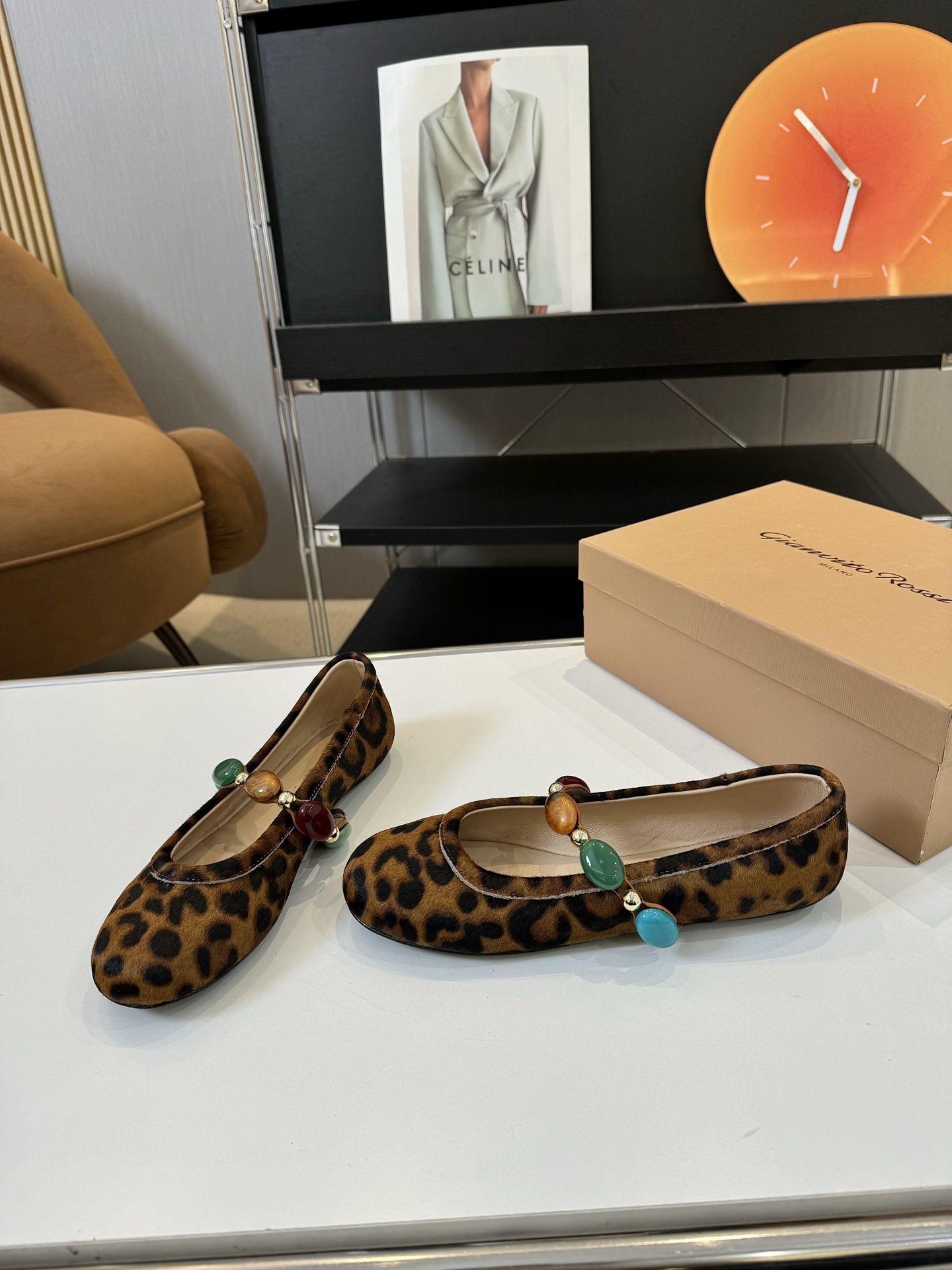 Gianvito Rossi Spring/Summer 2025 Collection: Comfortable Leather Shoes at $750 - 图片 3